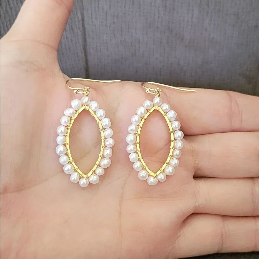 Iris & Lily Freshwater Pearls Earrings - Picture 9 of 9